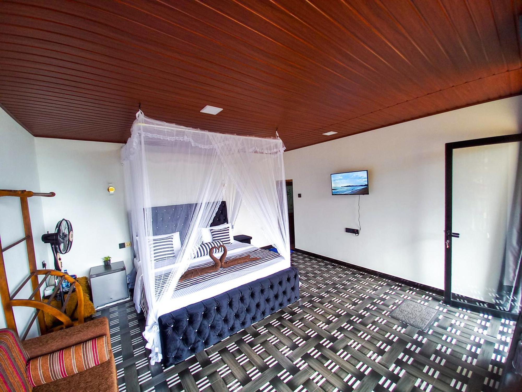 White Moon Cabin & Cottage Ella Bagian luar foto
