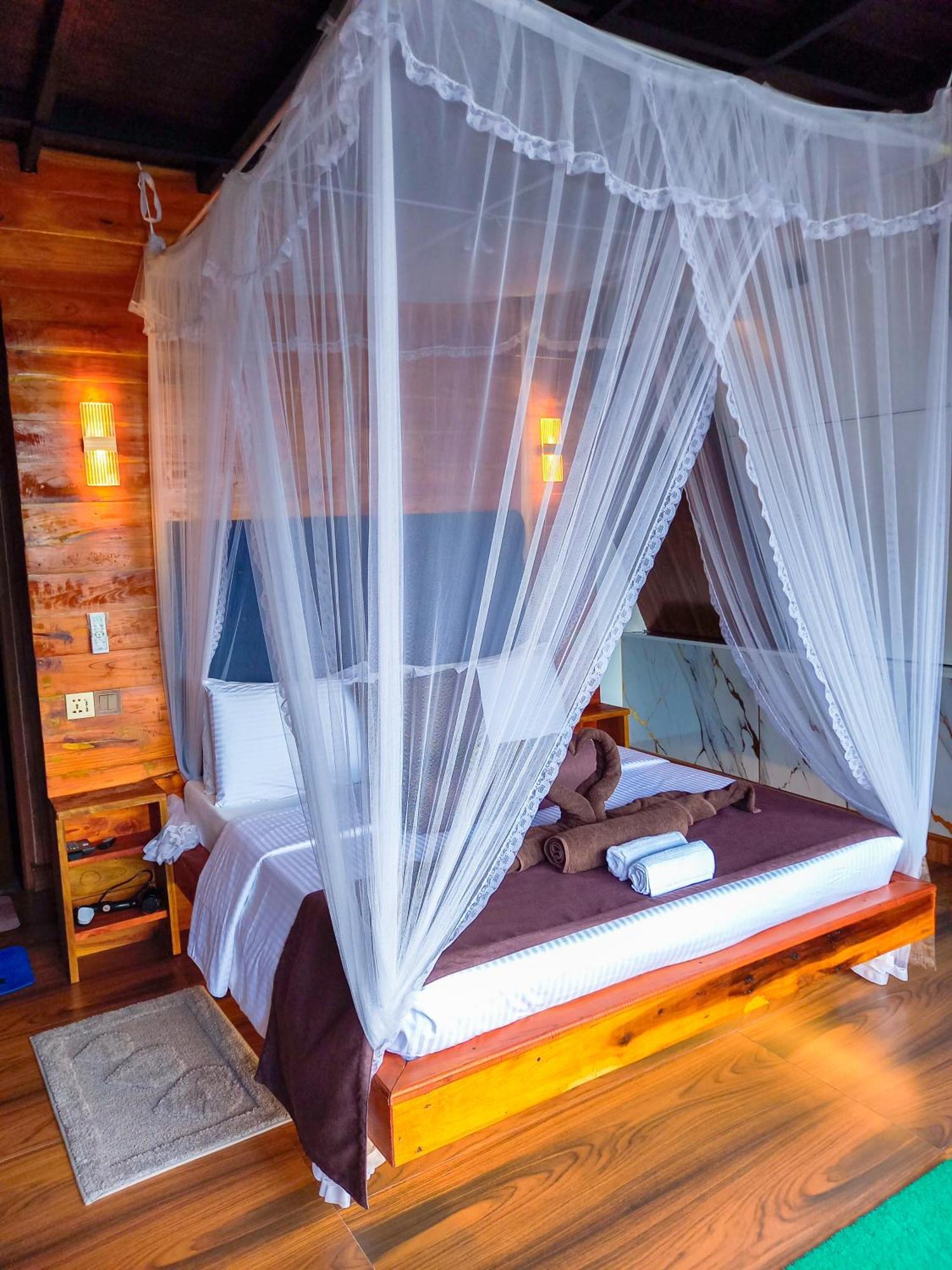 White Moon Cabin & Cottage Ella Bagian luar foto